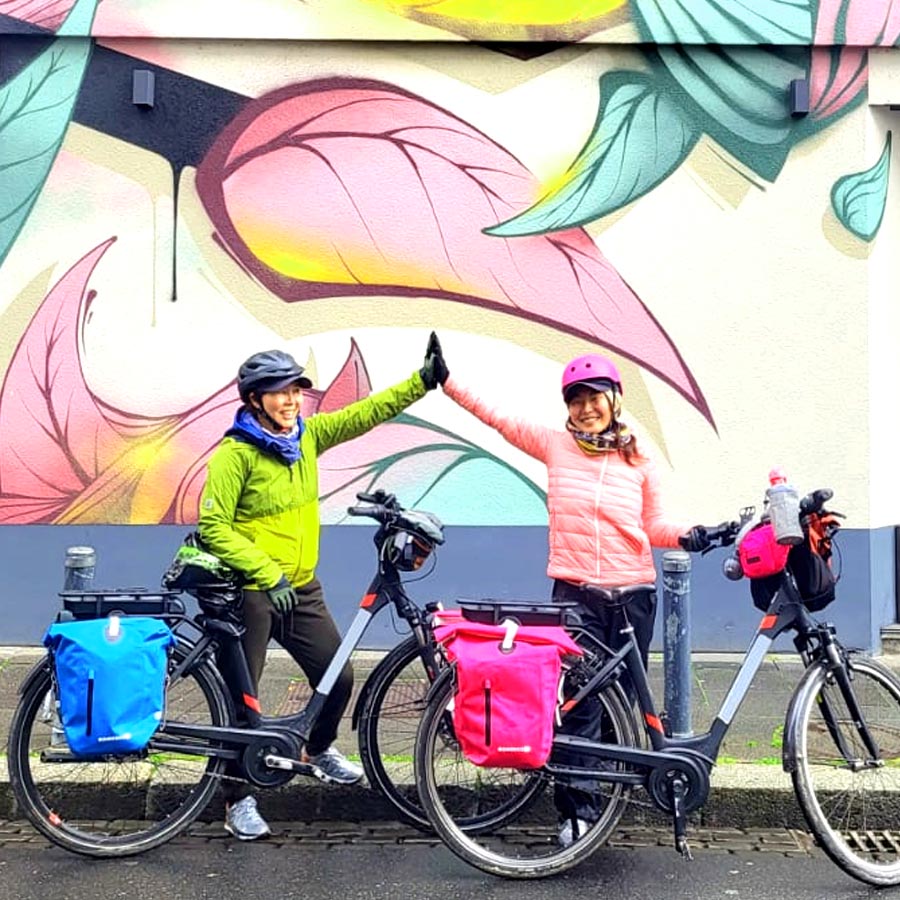 E-Bike Fahrradtour Erfahrungen Damen zu zweit mit Packliste