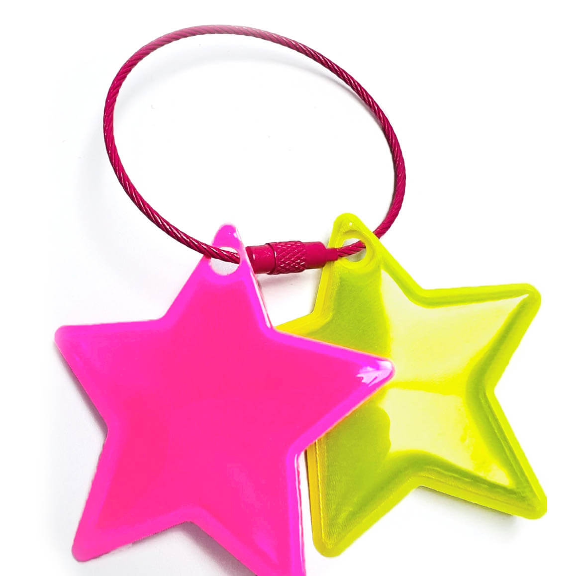 Der reflektierende Rucksack Taschen-Anhänger für Kinder sorgt für mehr Sichtbarkeit bei Dunkelheit.