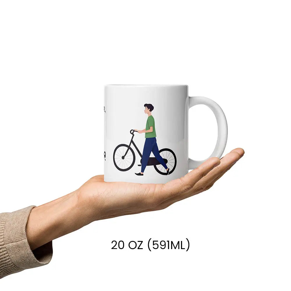 Teetasse mit einem Spruch und einem Fahrrad und einem Mann. 591 ml Fassungsvermögen.