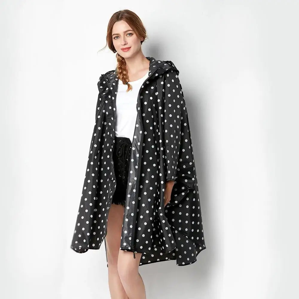 Regenponcho Fahrrad schwarz weiß gepunktet mit Kapuze, Regencape mit Punkten in schwarz weiss