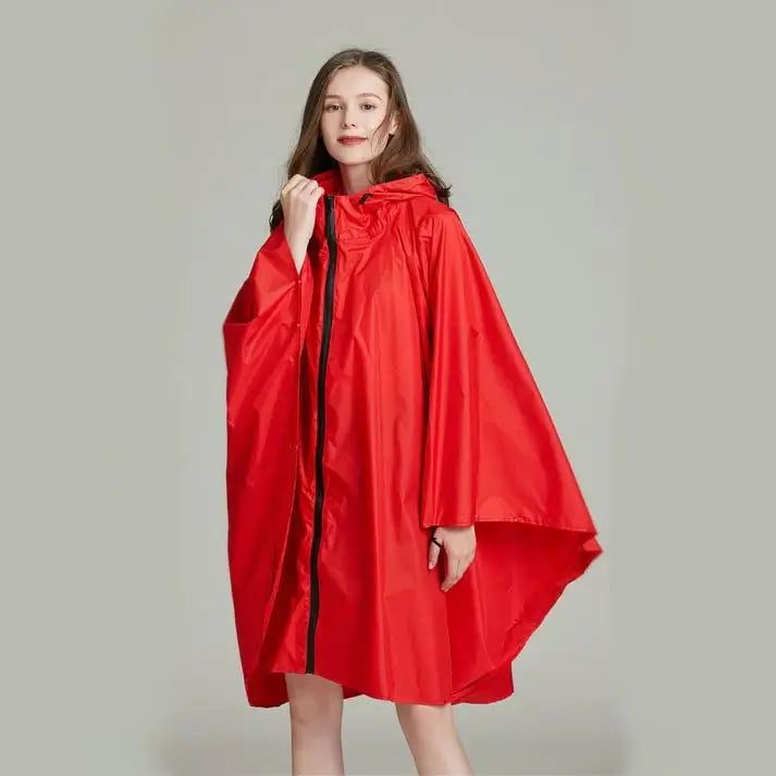 Roter Regenponcho Damen, Regencape für Fahrrad oder Wandern, Signalfarbe, starke Farbe, leuchtend, mit Reißverschluss und Kapuze