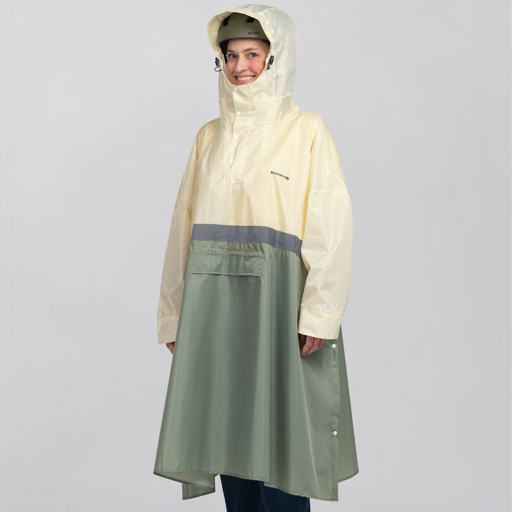 Fahrrad Poncho wasserdicht für Regen mit Refletoren und Ärmeln, weiter Schnitt lang, atmungsaktiv