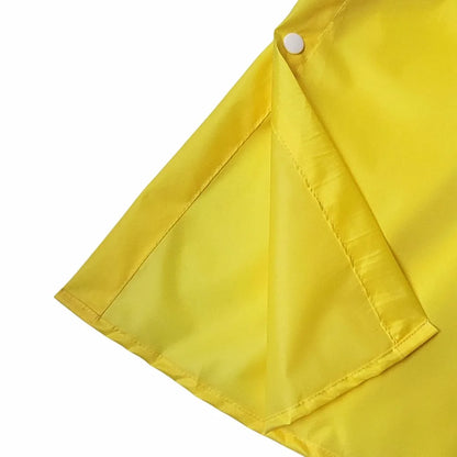 Gelber Stoff Polyester vom Regencape mit Druckknopf seitlich