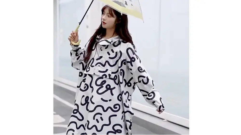 Regenponcho mit Ärmeln lang Damen weiss und schwarz