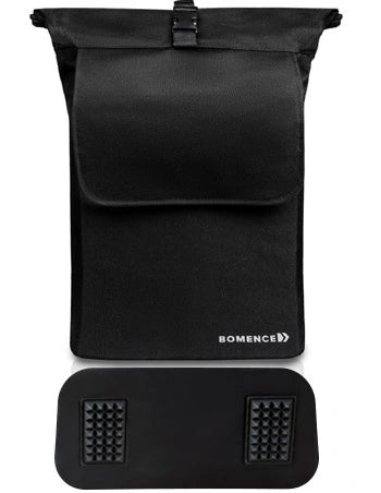 Der verstärkte Boden der Bomence Urban Create ermöglicht einen stabilen Stand für diesen Fahrradtaschen-Rucksack und erleichtert das Beladen.