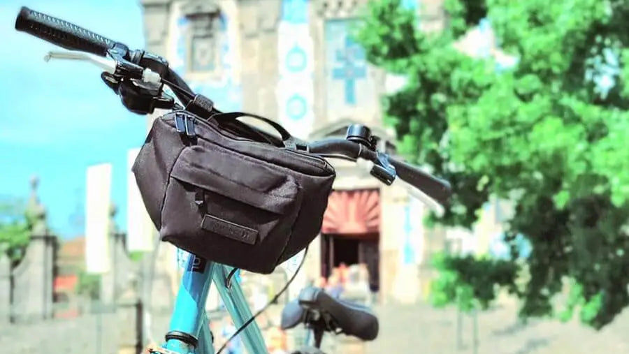 Load video: Kleine Lenkertasche Fahrrad schwarz