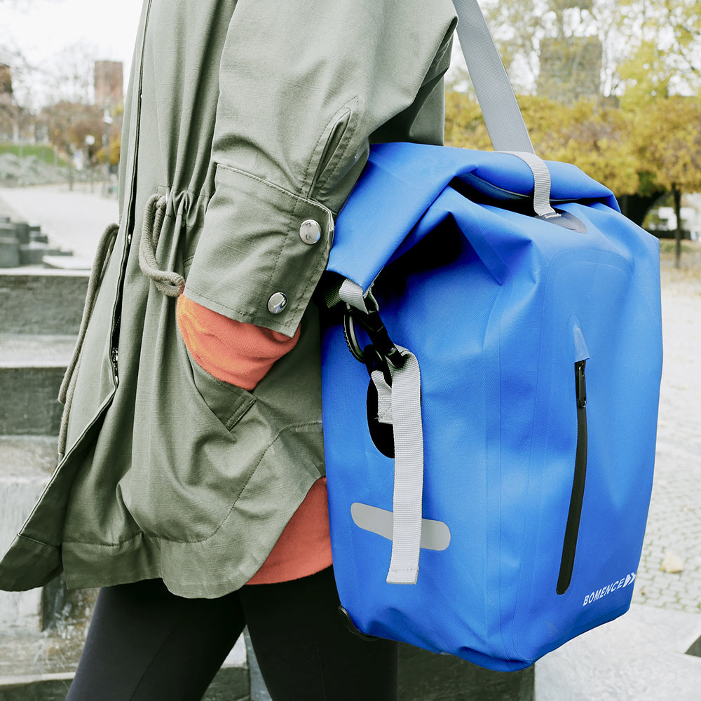 Frau mit abnehmbare Fahrrad Umhängtasche für Herren und Damen, Unisex.